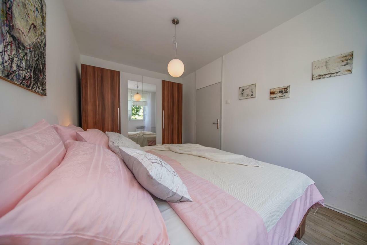 Apartment Happy Day Varaždin エクステリア 写真