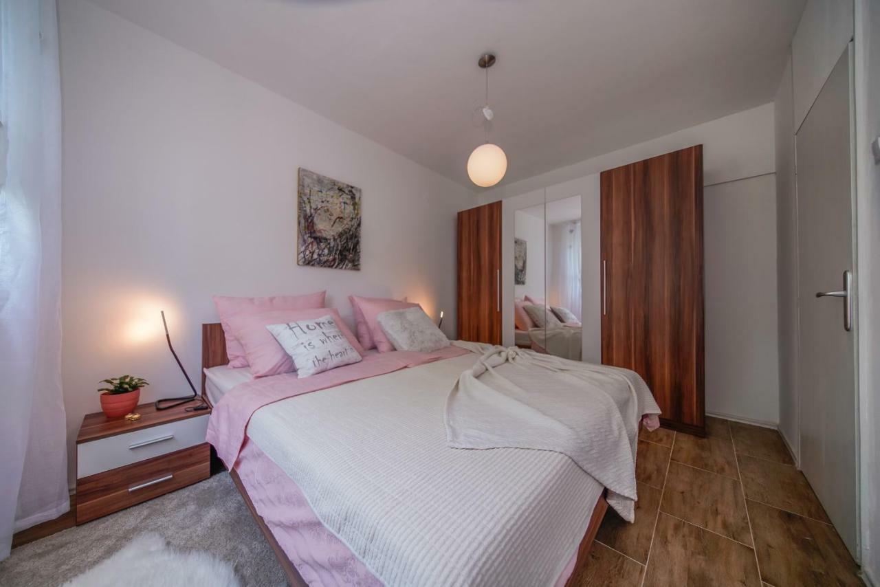 Apartment Happy Day Varaždin エクステリア 写真