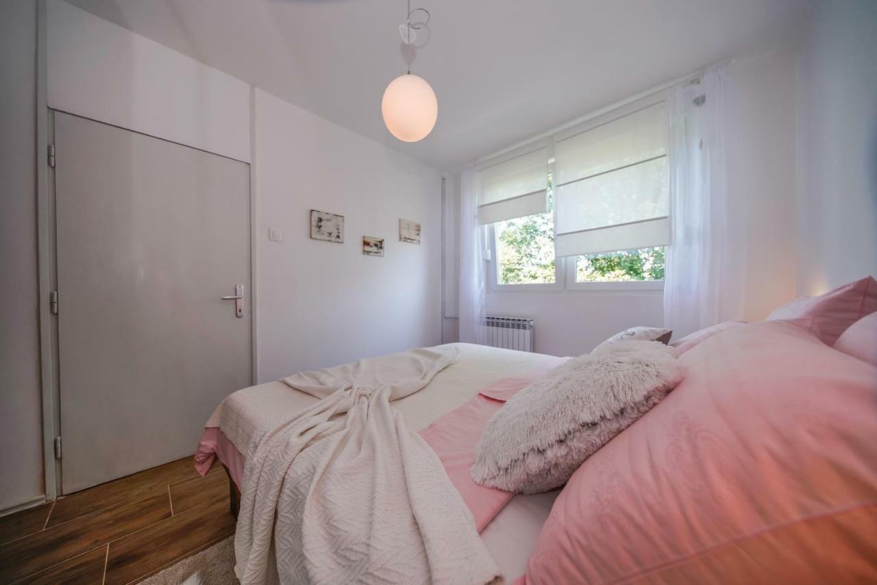 Apartment Happy Day Varaždin エクステリア 写真