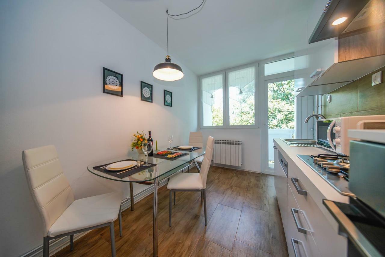 Apartment Happy Day Varaždin エクステリア 写真